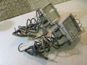 lot 28 image: Pair of Clamp-On Work Lights Work  ...