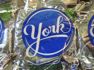 lot 61 image: 12 York Peppermint Patties Best by ...
