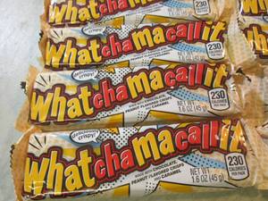 lot 76 image: 12 Whatchamacallit Candy Bars Best ...