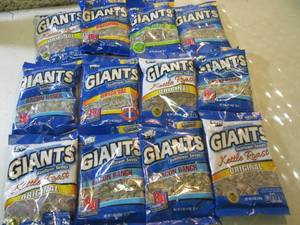 lot 103 image: 12 Bags of Assorted Flavor Sunflowe...