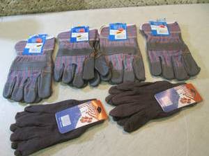 lot 125 image: Work Gloves New  F-0...