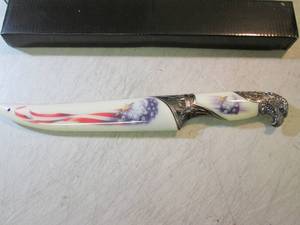 lot 133 image: 13 Patriotic Eagle Knife with Hard...