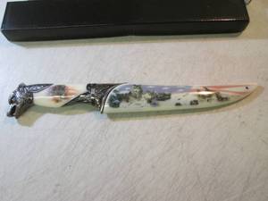 lot 134 image: 13 Patriotic Wolf Knife with Hard ...