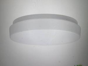 lot 154 image: Lot of 3 Low Profile 7 White Round...