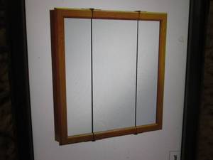 lot 171 image: Claremont Tri-View Bathroom Medicin...