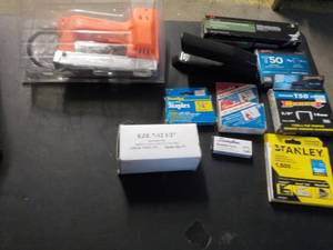 lot 5 image: Electric Stapler, Hand Stapler, Lot...