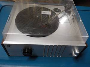 lot 26 image: Crosley Record Player- new needs c...