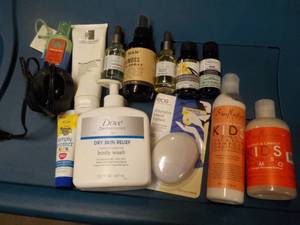 lot 34 image: Oils, Kids Shampoos, Body Wash, and...