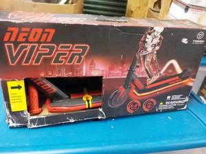 lot 38 image: New Neon Viper...