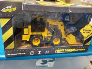 lot 39 image: NEW Kid Galaxy Front Hoader RC Veh...