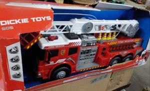 lot 72 image: New Dickie Toys Fire Engine 21 lon...