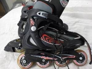lot 113 image: Blade runner Pro 80 size 11 Roller ...