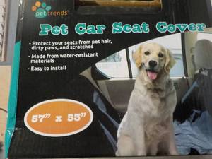 lot 126 image: Pet Care Seat Cover and K9-5 Hardco...