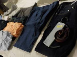 lot 142 image: Mens Sweaters and Tops size M sl...