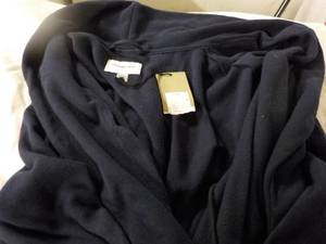 lot 147 image: Mens Bathrobe size LXL new...