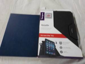 lot 166 image: Targus VersaVu 10.5 in iPad Pro Cas...