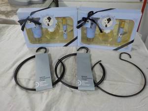 lot 176 image: 5 new  Metal Accessory loops and 2 ...