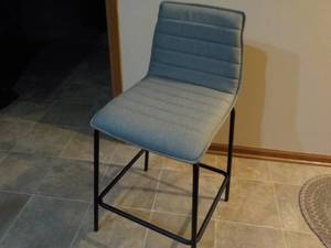 lot 161 image: Salk Herbal Counter Stool NEW from...