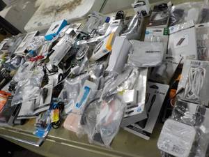 lot 225 image: Electronic lot in a storage tote...
