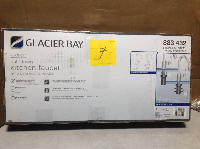 Glacier Bay Market Single Handle Pull Down Sprayer Kitchen Faucet