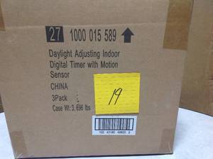 lot 19 image: Case of 3 Defiant 8 Amp 7-Day Indoor In-Wall SunSmart Digital Timer Switch wMotion Sensor New