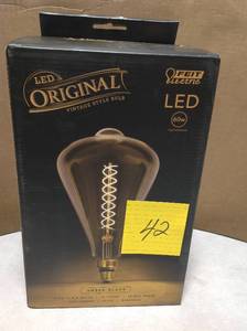 lot 42 image: FEIT Electric ST52 E26 (Medium) LED Bulb Amber 60 Watt Equivalence 1 pk in good condition