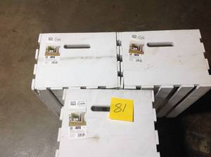 lot 81 image: Crates & Pallet Large Washed Wood Crate in White  in good condition