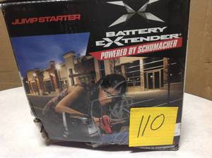 lot 110 image: Schumacher Battery Extender 12-Volt, 750 Amp Battery Jump Starter customer return