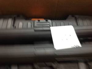 lot 100 image: 4.5 Gal. 5.0-Peak HP Pro Pack Wet Dry Vac usedin good condition