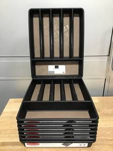 lot 40 image: Lot of 8 RUBBERMAID Large cutlery trays - No slip