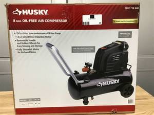 lot 48 image: HUSKY 8G 150 PSI Hotdog Air Compressor