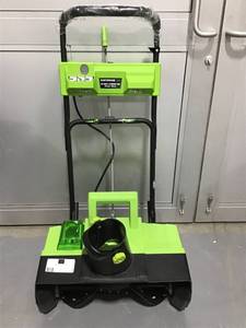 lot 6 image: EARTHWISE 22 in. 40-Volt Cordless Electric Snow Thrower