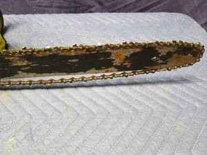 lot 13 image: Poulan Chainsaw 