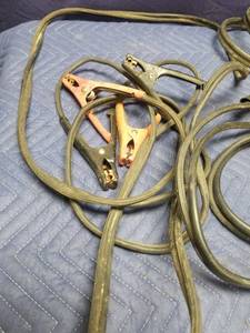 lot 40 image: Cables