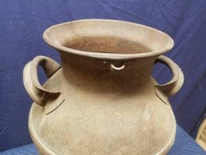 lot 41 image: Antique