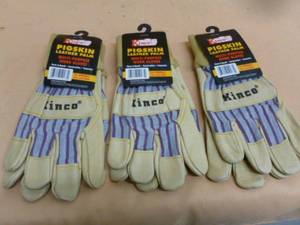 lot 55 image: New Work Gloves