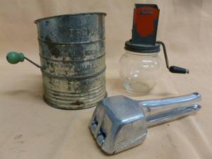 lot 58 image: Vintage Kitchen