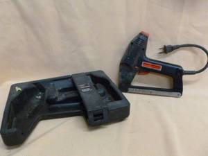 lot 66 image: Electric Stapler