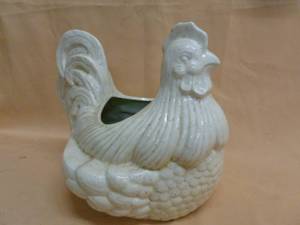 lot 90 image: Chicken Planter