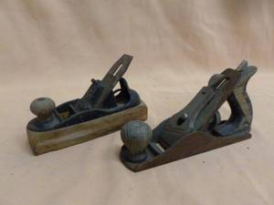 lot 145 image: Vintage Jack Planes