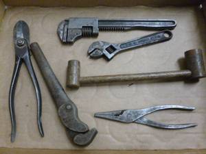 lot 214 image: Vintage Tools