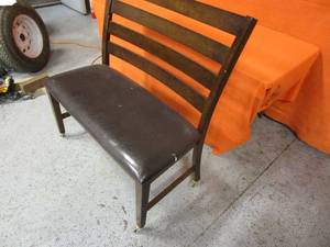 lot 30 image: Bench on Wheels 40x43x24
