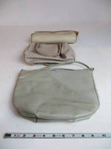 lot 25 image: Lot of Miscellaneous Handbags