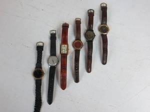 lot 30 image: Lot of 6 Watches