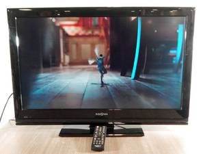 lot 8 image: Insignia Model NS-32L120A13 32 Inch LCD TV