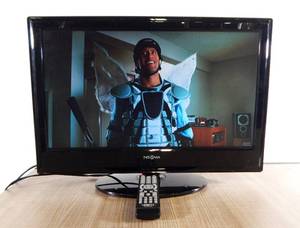 lot 16 image: Insignia Model NS-24L240A13 24 Inch LCD TV