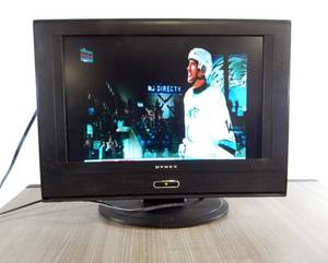 lot 18 image: Dynex Model DX-LCDTV19 19 Inch LCD TV