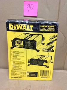 DEWALT 1000-Watt Power Inverter in good condition