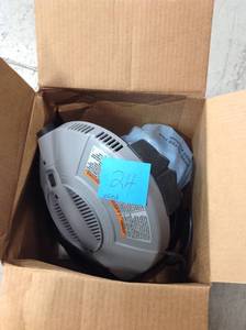 lot 24 image: Bucket Head 5 Gal. 1.75-Peak HP Wet Dry Vac  USED in good condition