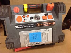 lot 93 image: BLACKDECKER 500-Watt Portable Power Station &nbspin good condition